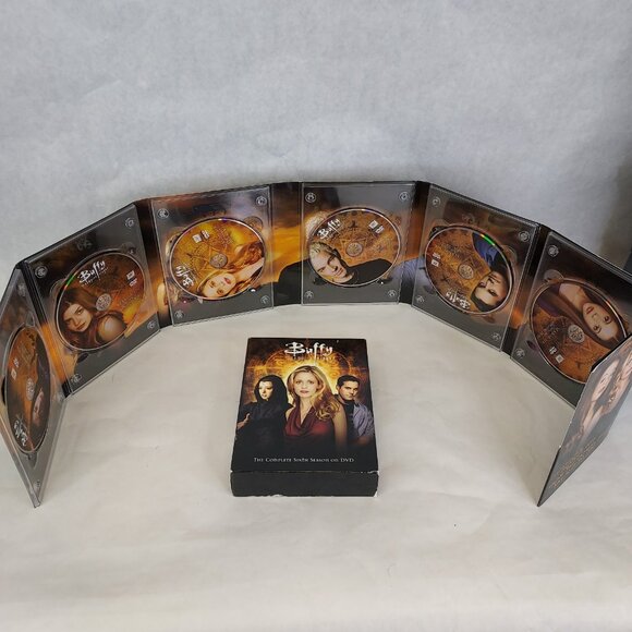 Buffy the Vampire Slayer Complete Series DVD Box Set Seasons 1-7 39-Disc Fox - Picture 8 of 9